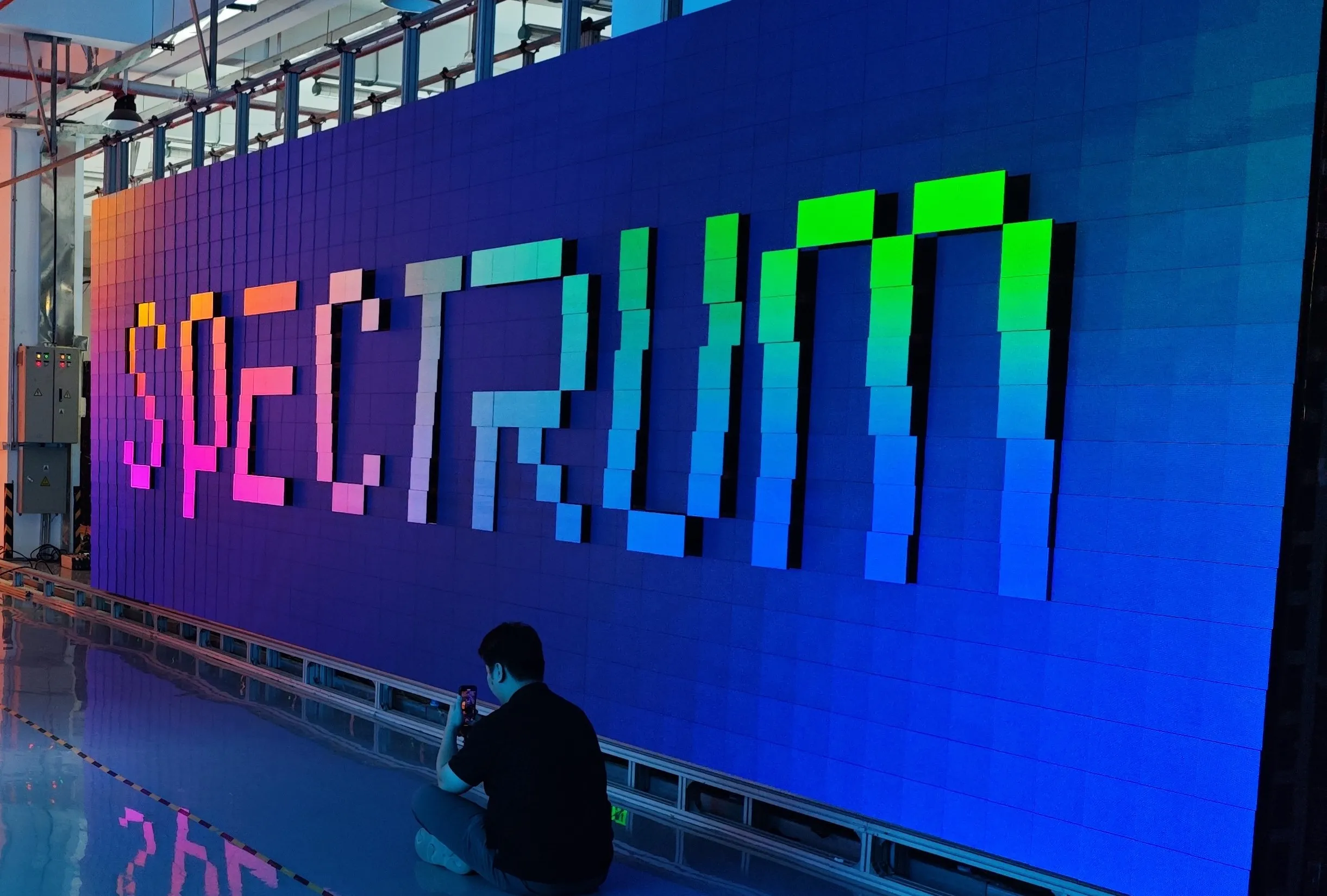 Kinetic LED Screens: When Displays Begin to Move, Visual Storytelling Enters a New Stage