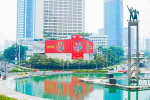 Next Stop, Canton Fair: All-Weather Kinetic Screens
